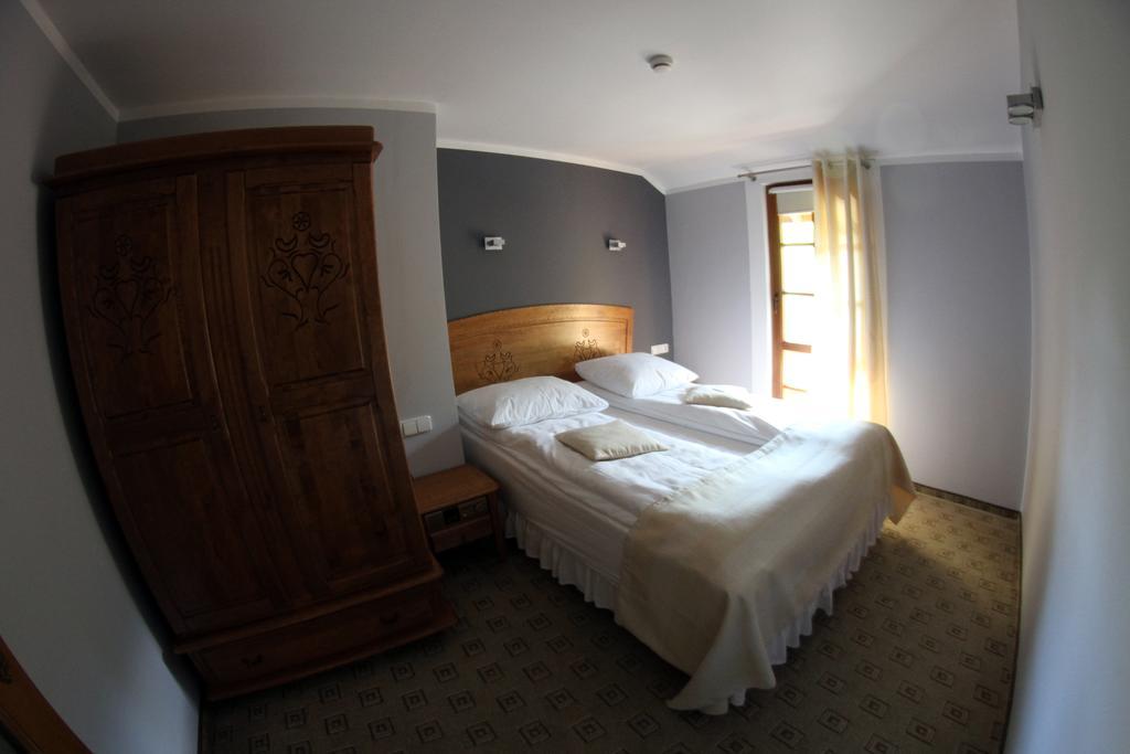 Hotel Zornica Poczesna Habitación foto